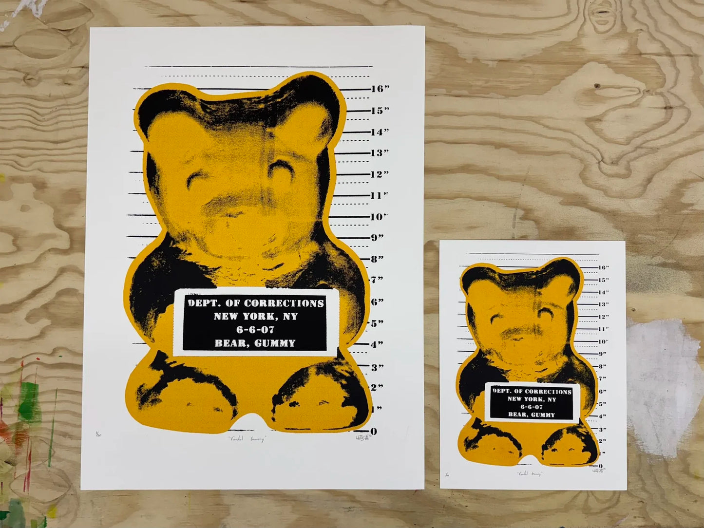 "VANDAL GUMMY" HONEY BROWN SILKSCREEN 12"X16