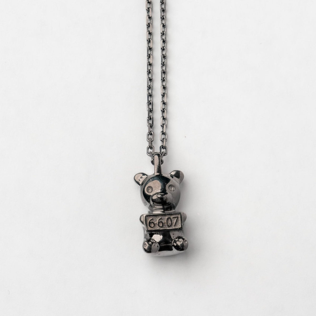 Black rhodium Vandal Gummy Bear necklace by WhIsBe